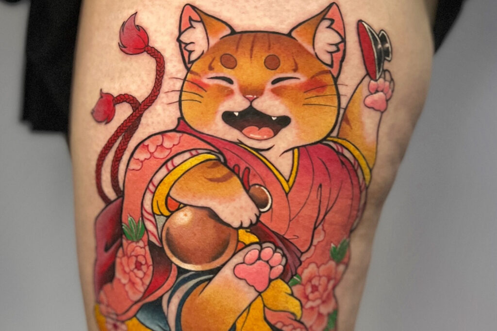 Tatuoija Nat Jiménezin tekemä kissa tatuointi.